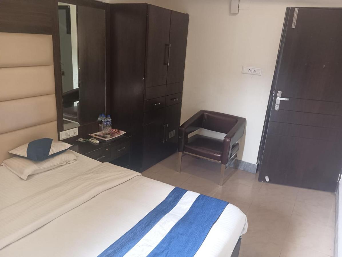 Hotel Presidency Inn كولكاتا المظهر الخارجي الصورة