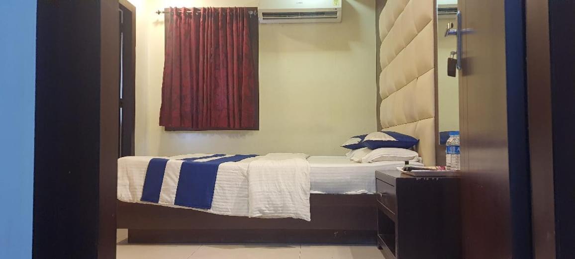 Hotel Presidency Inn كولكاتا المظهر الخارجي الصورة
